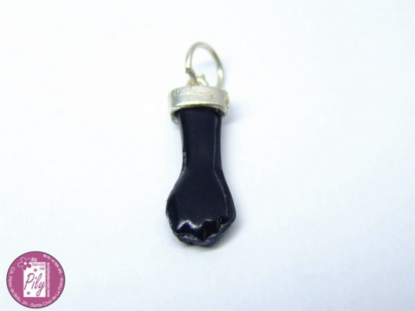 Amuleto Protección higa Puño Negro